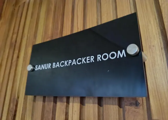 Backpacker Bali カプセルホテル サヌール