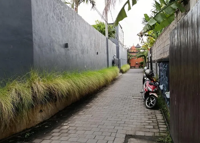 Backpacker Bali カプセルホテル *